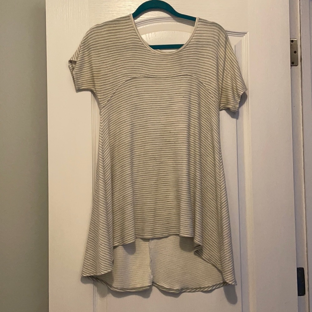 Nu Label grey and white tunic